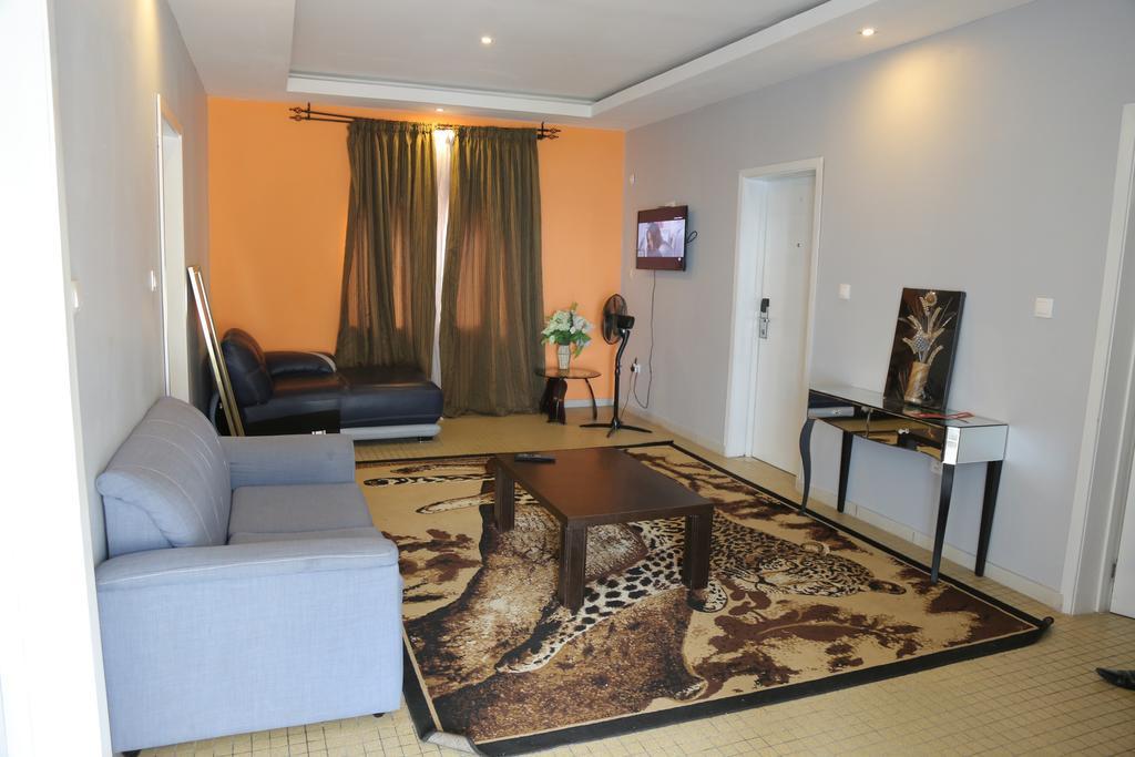 Fini Hotel Bobende Limbe Ngoại thất bức ảnh