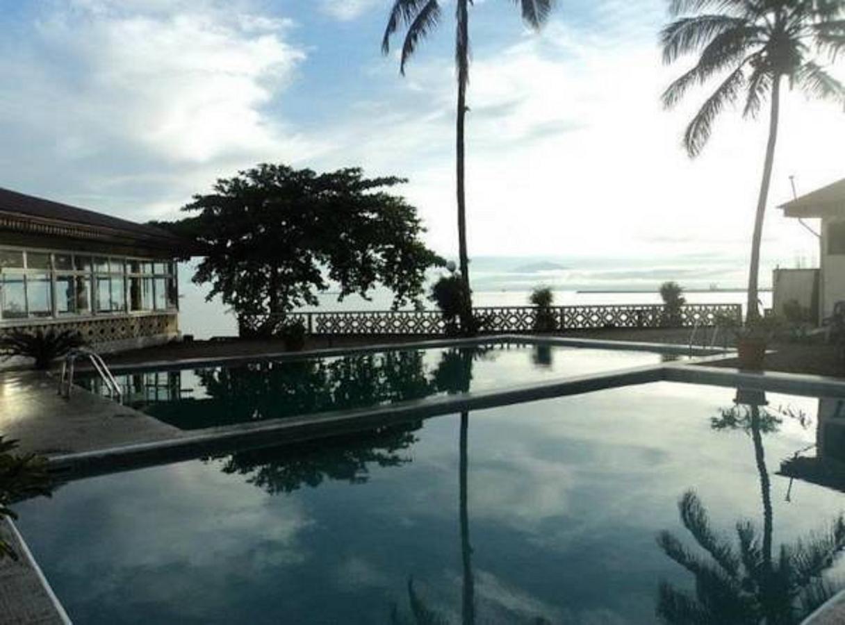 Fini Hotel Bobende Limbe Ngoại thất bức ảnh